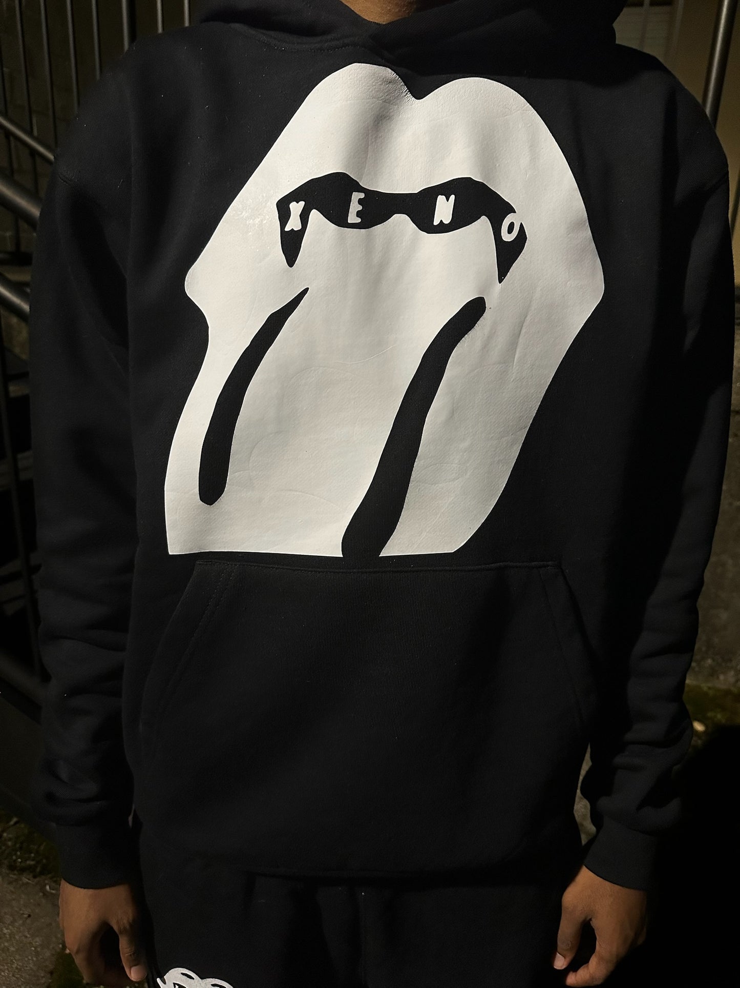 * KiSS HOODIE *