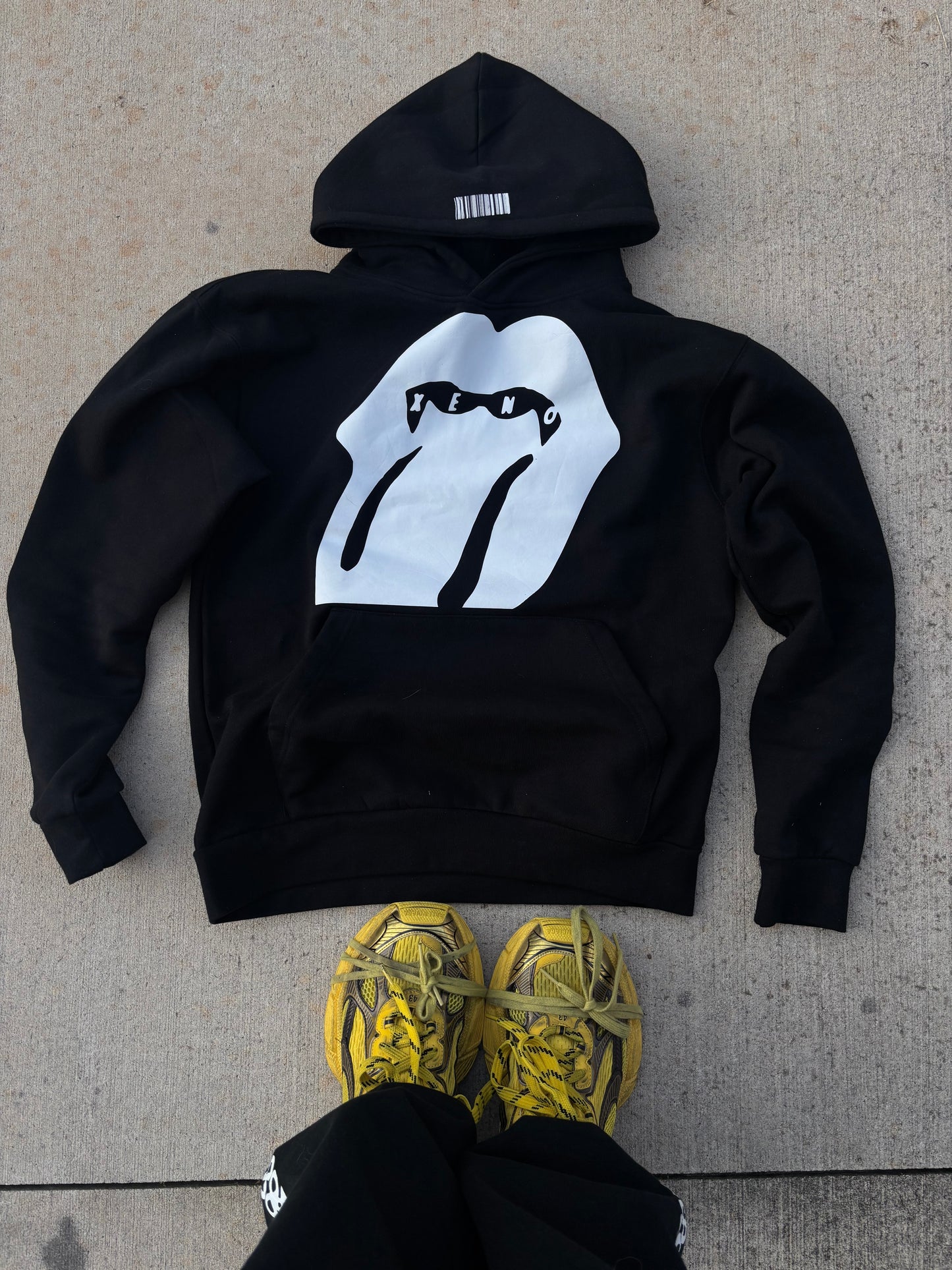 * KiSS HOODIE *